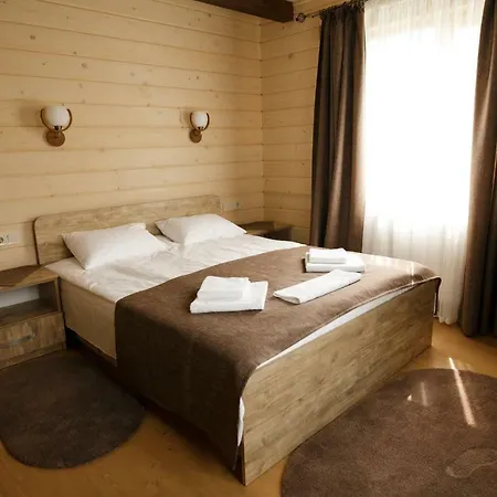 山林小屋 Gutsulwood