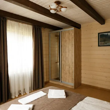 Gutsulwood 山林小屋