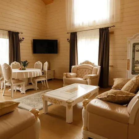 Gutsulwood 山林小屋