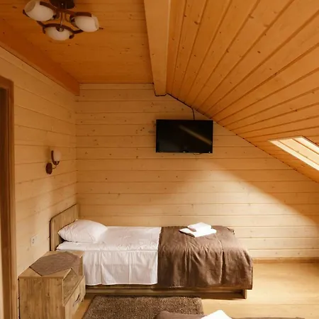 Gutsulwood 山林小屋