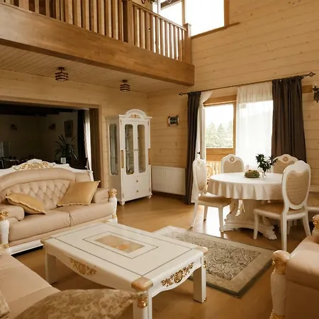 Gutsulwood 山林小屋 *