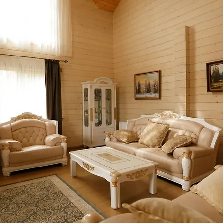 Gutsulwood يابلونيتسيا